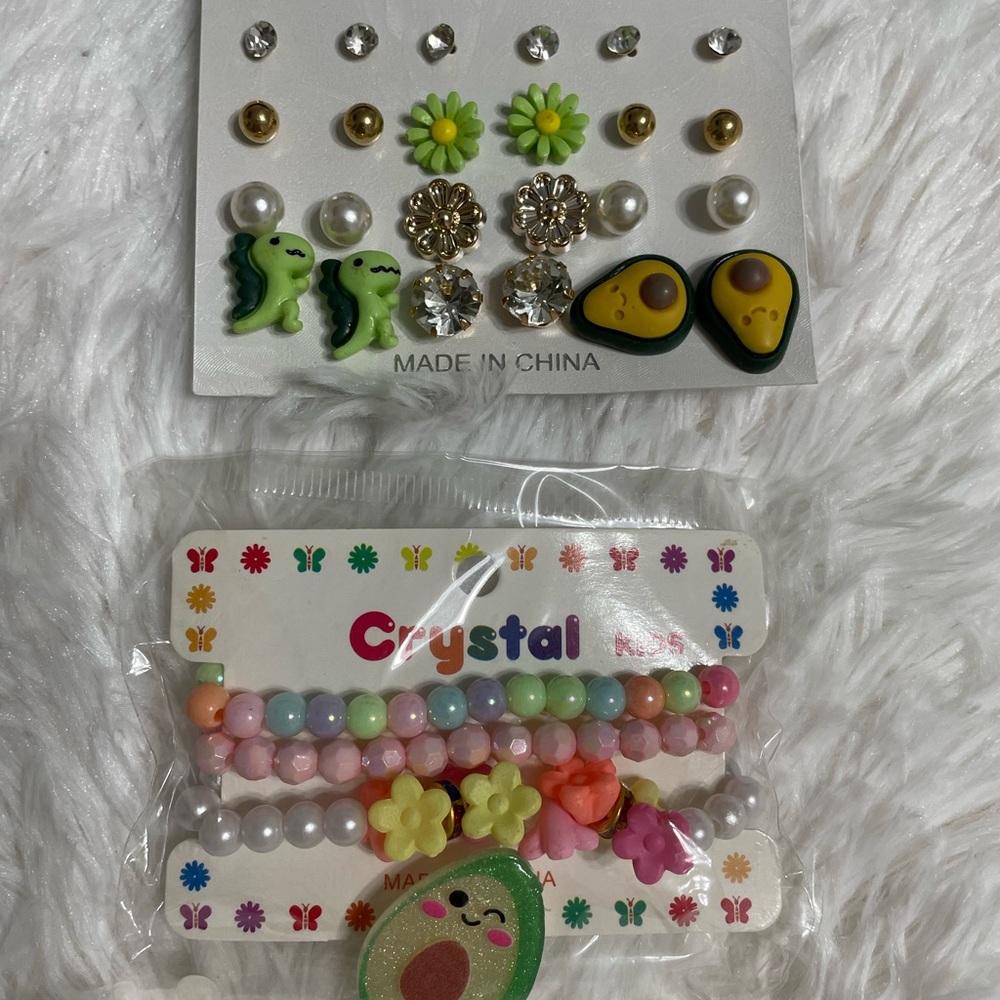 Girl Bundle - Picture 2 of 3